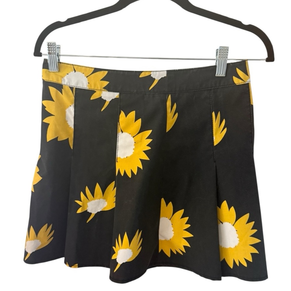 Obey Not So Preppy Women’s Pleated Black Floral Daisy Mini Skirt Size 26